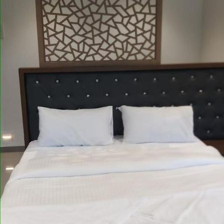 Dukes Plaza Hotel Kalyān Zewnętrze zdjęcie