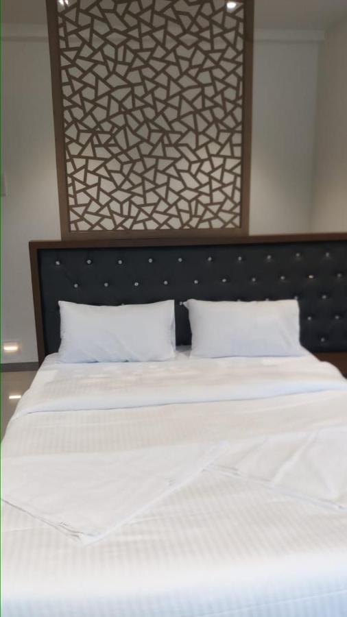 Dukes Plaza Hotel Kalyān Zewnętrze zdjęcie